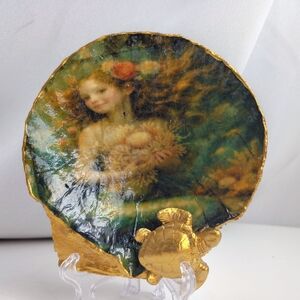 Decorative Seashell with Gold Accents